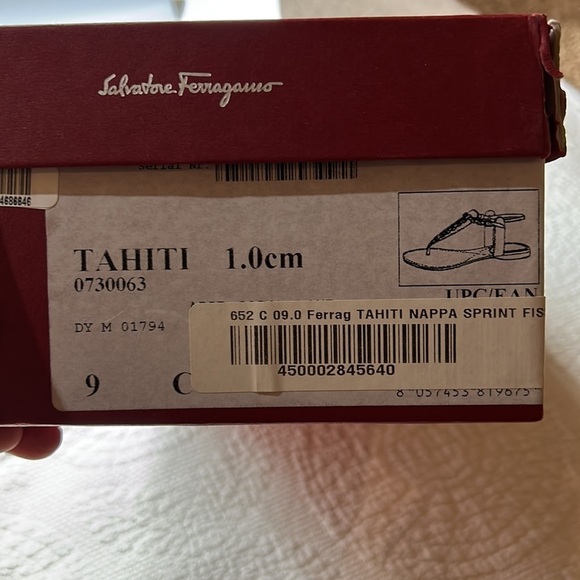 Salvatore Ferragamo Tahiti Napa Sprint sandals. NIOB 9 - Picture 5 of 10